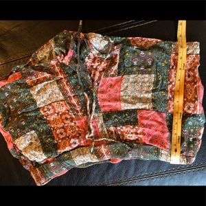 Super cute short shorts.   XL